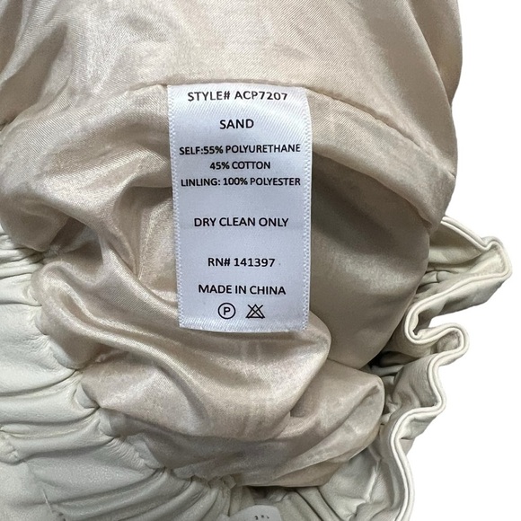 ASTR Petunia Faux Leather Shorts Paperbag High Waist Color Sand Size Medium - Picture 8 of 8